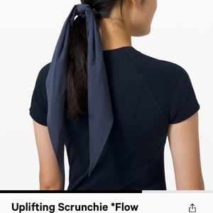 Lululemon Uplifting Scrunchie *Flow